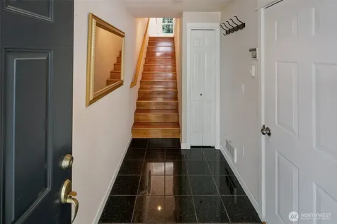 2060 132nd Avenue SE Bellevue WA 98005