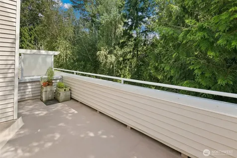 2060 132nd Avenue SE Bellevue WA 98005