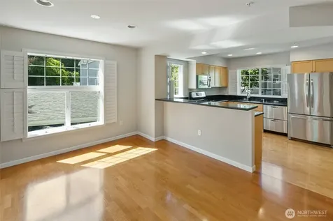 2060 132nd Avenue SE Bellevue WA 98005
