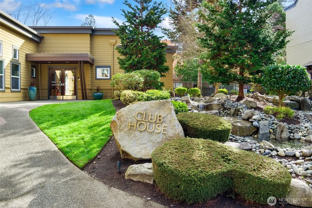22910 90th Avenue W Edmonds WA 98026