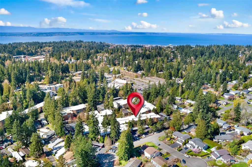 22910 90th Avenue W Edmonds WA 98026