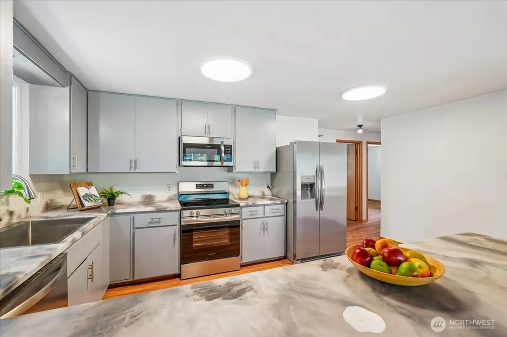 10706 Pioneer Drive Anderson Island WA 98303