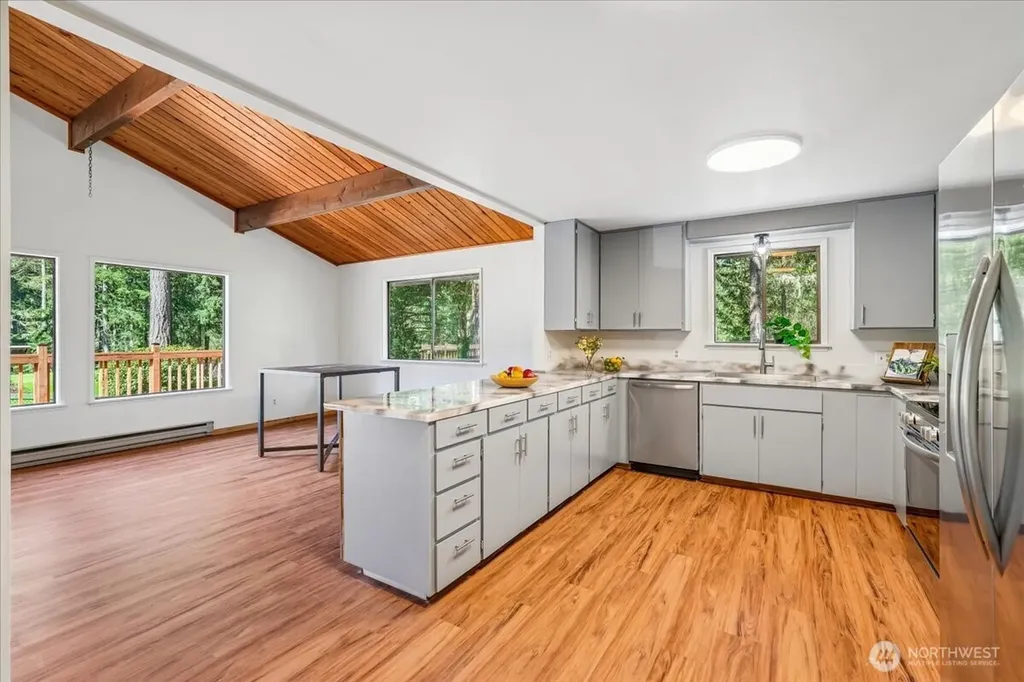 10706 Pioneer Drive Anderson Island WA 98303