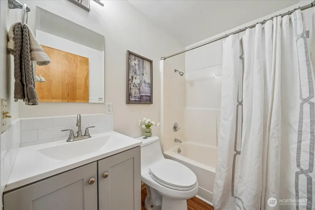 10706 Pioneer Drive Anderson Island WA 98303