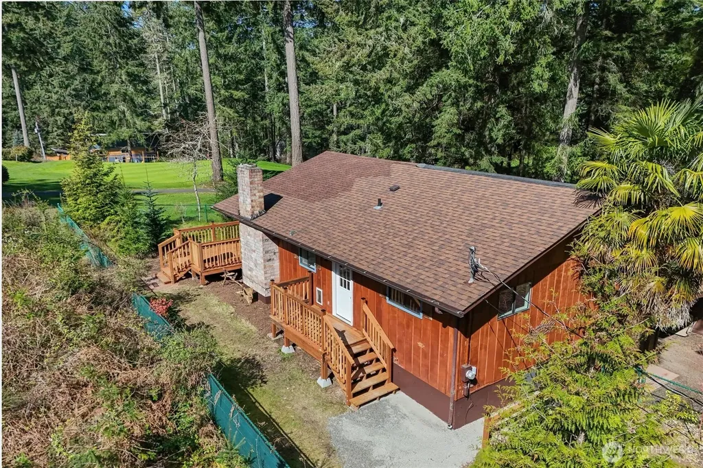 10706 Pioneer Drive Anderson Island WA 98303