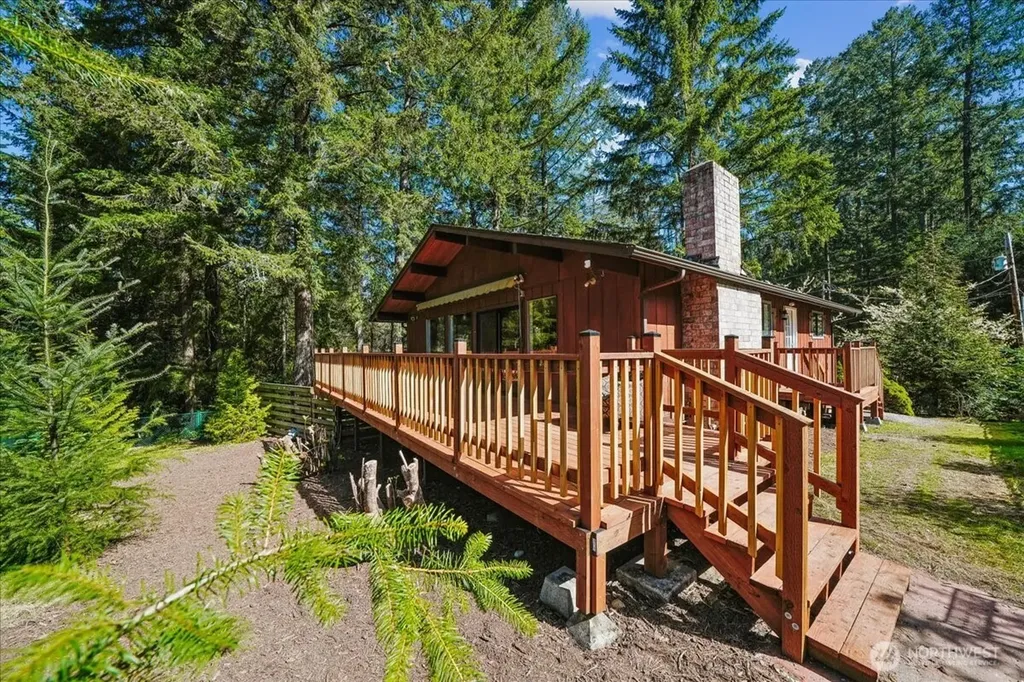 10706 Pioneer Drive Anderson Island WA 98303