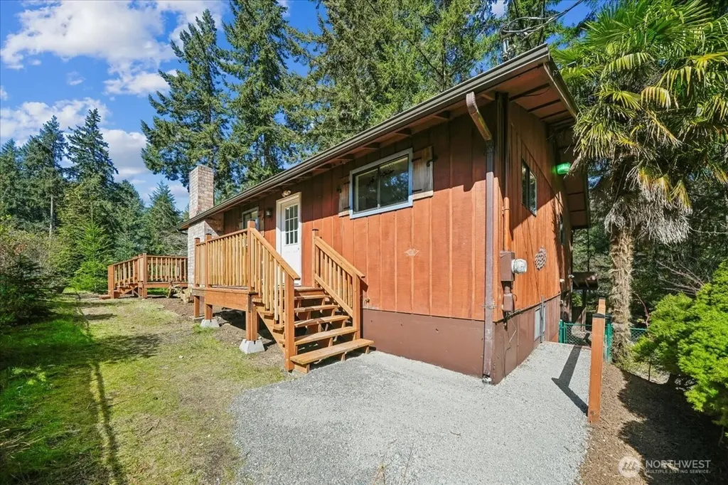 10706 Pioneer Drive Anderson Island WA 98303