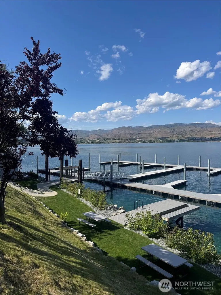 4057 Lakeview Place Chelan WA 98816