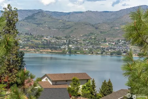 4057 Lakeview Place Chelan WA 98816