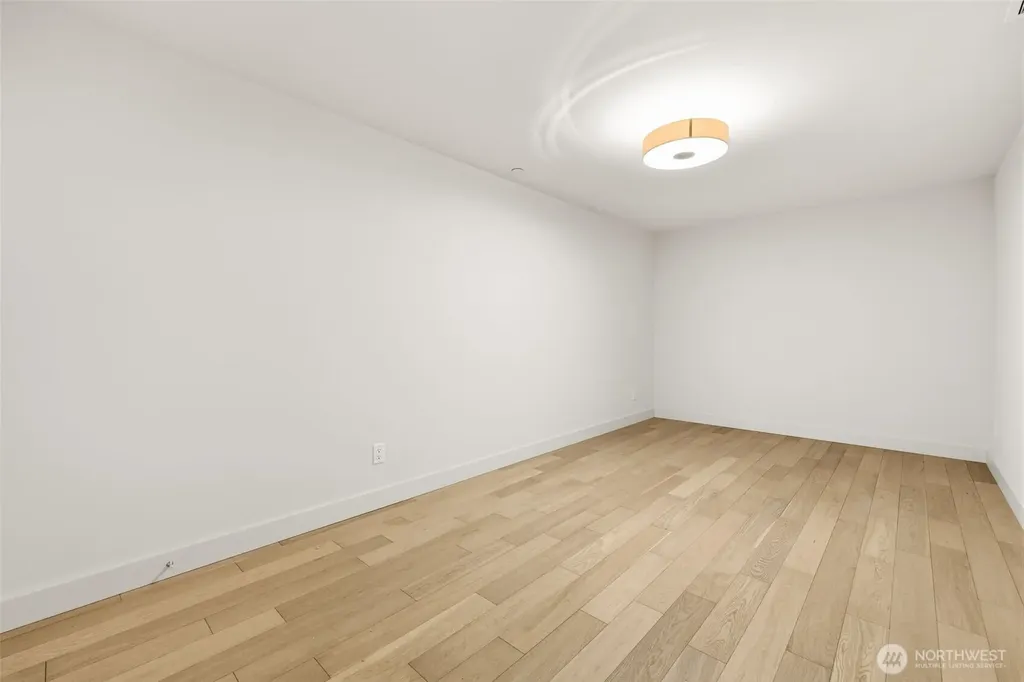 583 Battery Street Seattle WA 98121