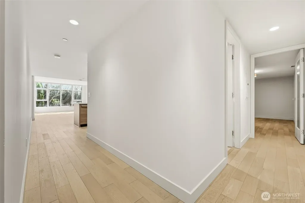 583 Battery Street Seattle WA 98121