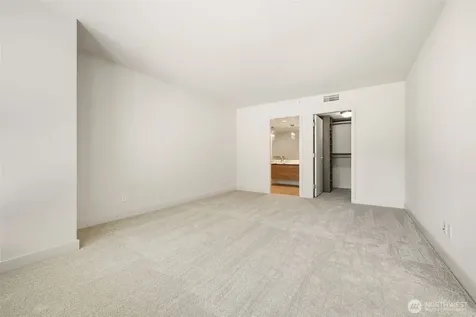 583 Battery Street Seattle WA 98121
