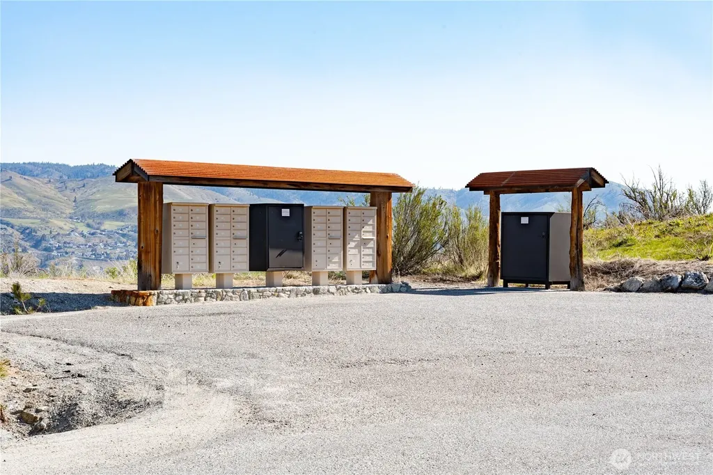 282 Hawks Ridge Road Chelan WA 98816