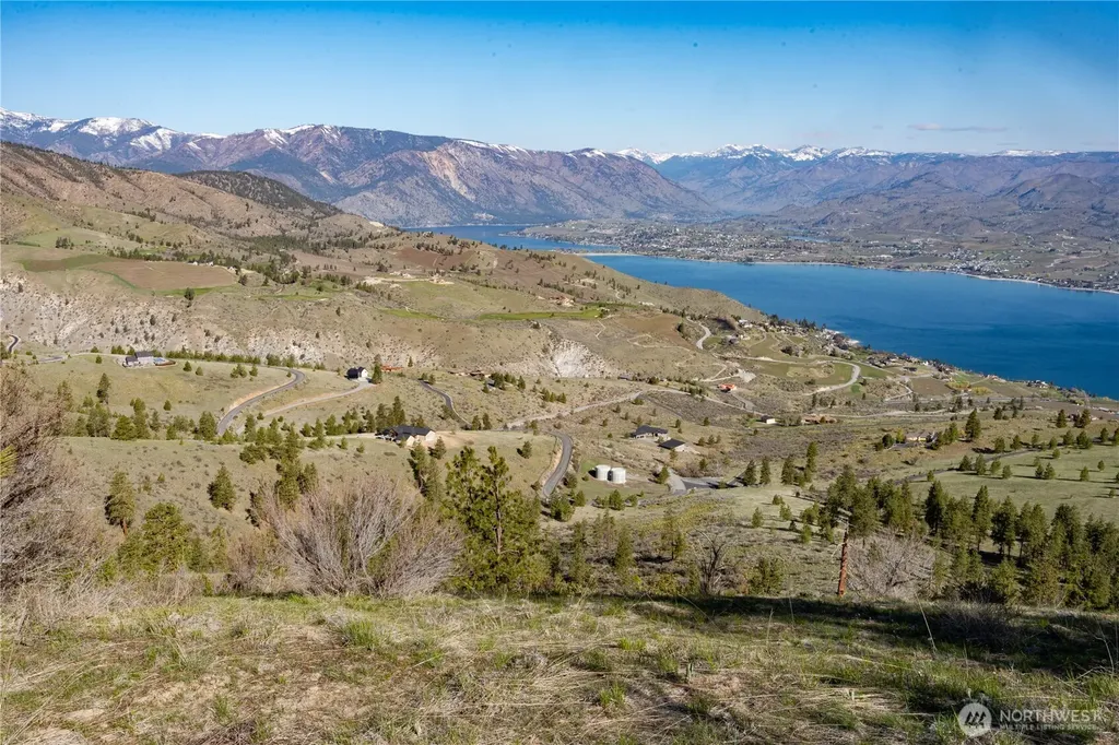 282 Hawks Ridge Road Chelan WA 98816