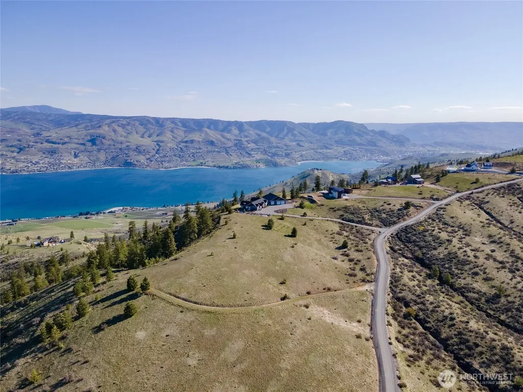 282 Hawks Ridge Road Chelan WA 98816