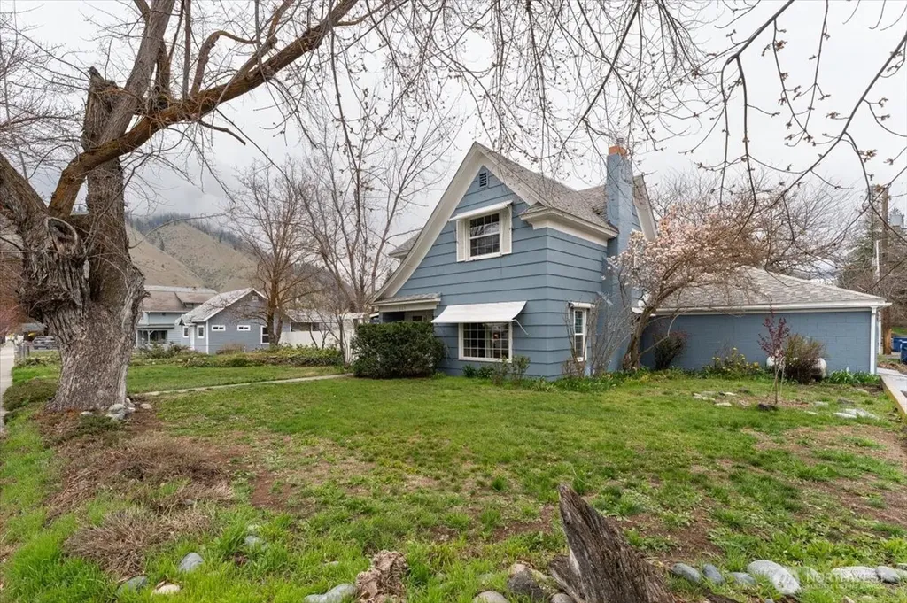 225 S Division Street Cashmere WA 98815