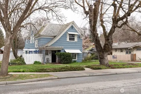 225 S Division Street Cashmere WA 98815