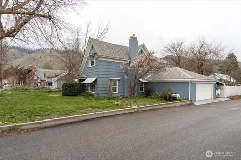 225 S Division Street Cashmere WA 98815