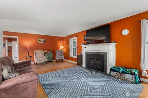 225 S Division Street Cashmere WA 98815