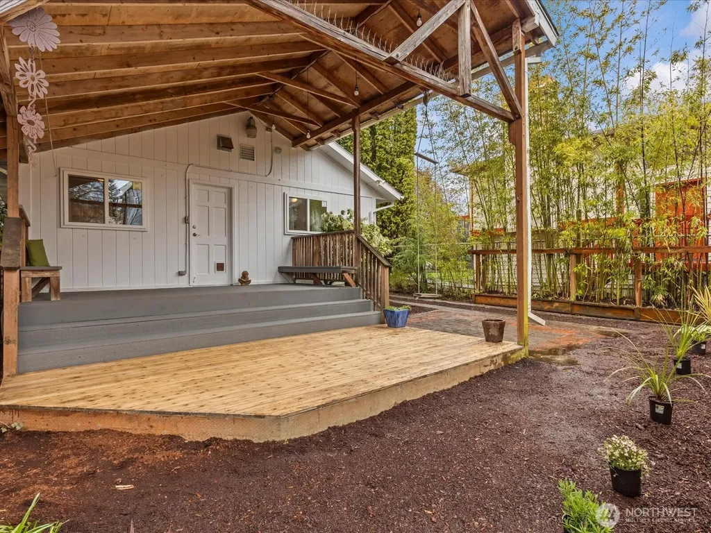 8117 17th Avenue SW Seattle WA 98106