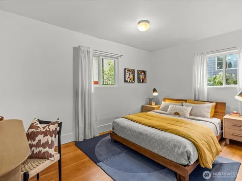 8117 17th Avenue SW Seattle WA 98106