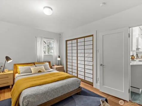 8117 17th Avenue SW Seattle WA 98106