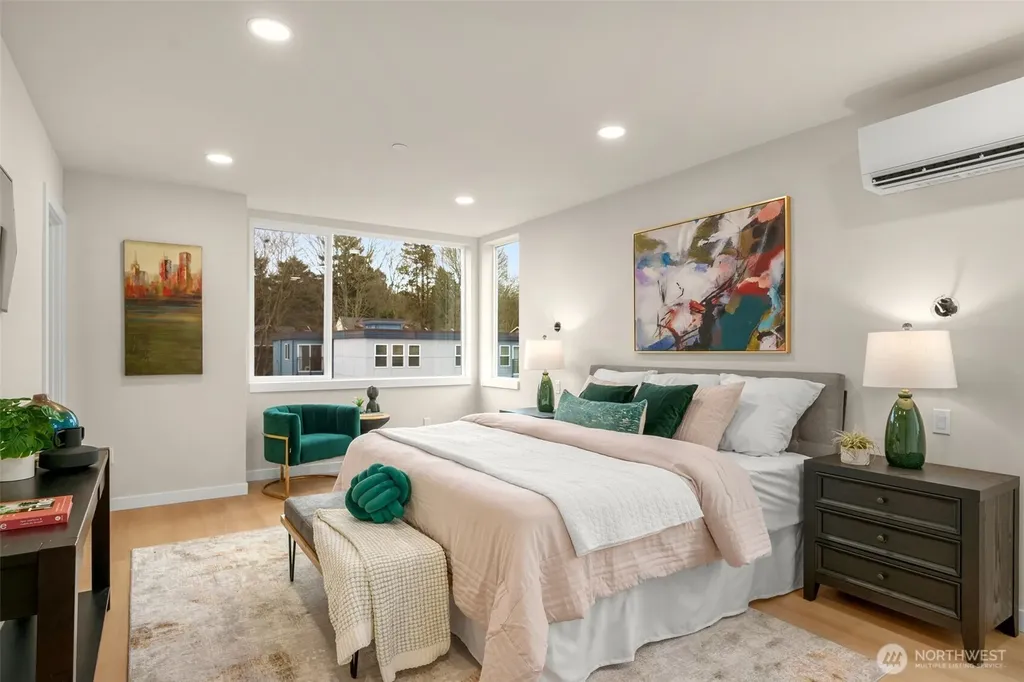 1127 10th Avenue E Seattle WA 98102