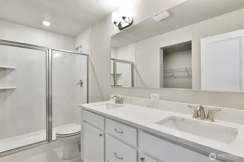 15102 87th Place E Puyallup WA 98375