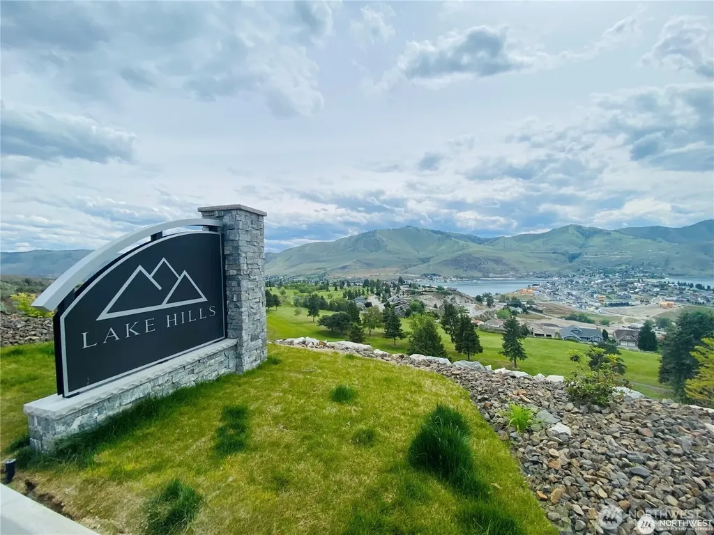 905 Long Drive Chelan WA 98816