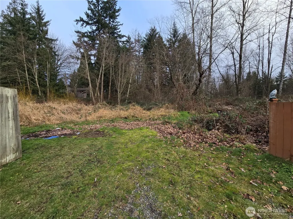 137 SE 202nd Place Kent WA 98042