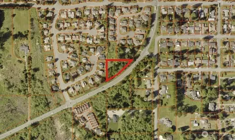 137 SE 202nd Place Kent WA 98042