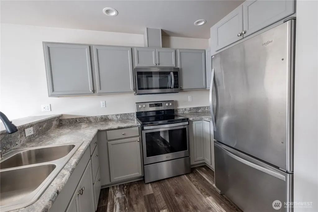 1651 SW Mulberry Oak Harbor WA 98277
