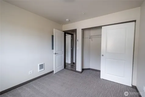 1651 SW Mulberry Oak Harbor WA 98277