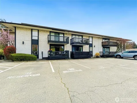 19411 56th Avenue W Lynnwood WA 98036