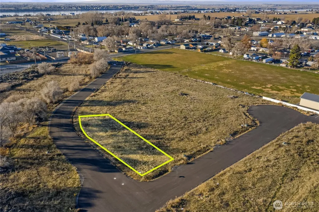5 Valley Road NE Moses Lake WA 98837