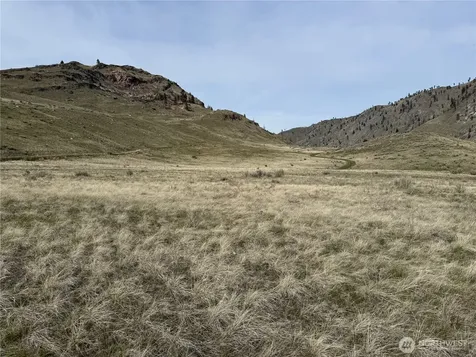 2830 Antoine Creek Road Chelan WA 98816