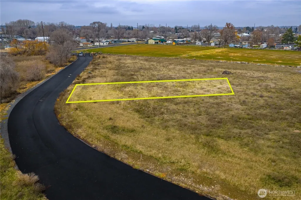 3 Valley Road NE Moses Lake WA 98837