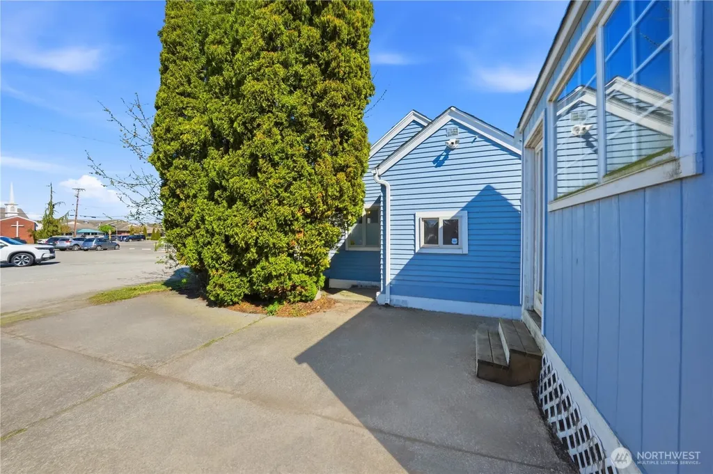 9910 272nd Street NW Stanwood WA 98292
