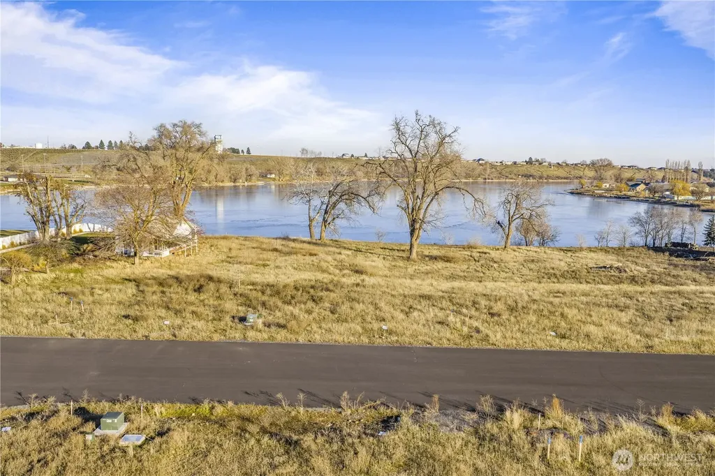9 Valley Road NE Moses Lake WA 98837