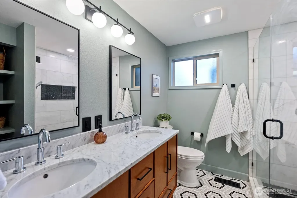 8205 Clearidge Avenue NW Silverdale WA 98383
