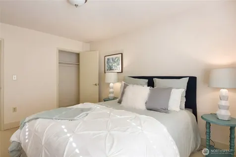 1105 Spring Street Seattle WA 98104