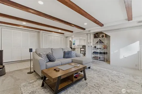 6427 182nd Place SW Lynnwood WA 98037