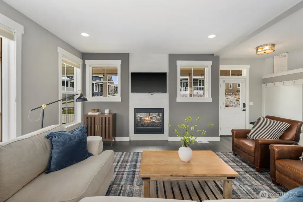 298 Bobcat Lane Chelan WA 98816