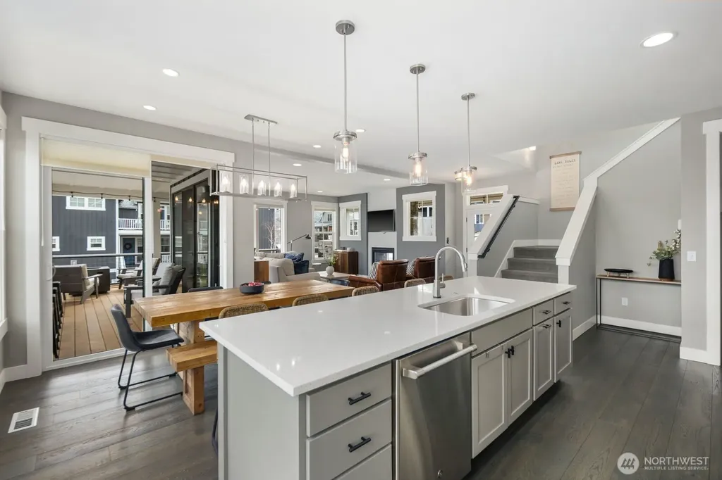 298 Bobcat Lane Chelan WA 98816