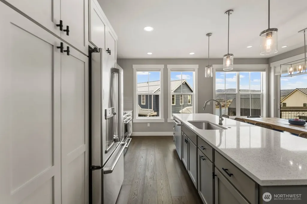 298 Bobcat Lane Chelan WA 98816