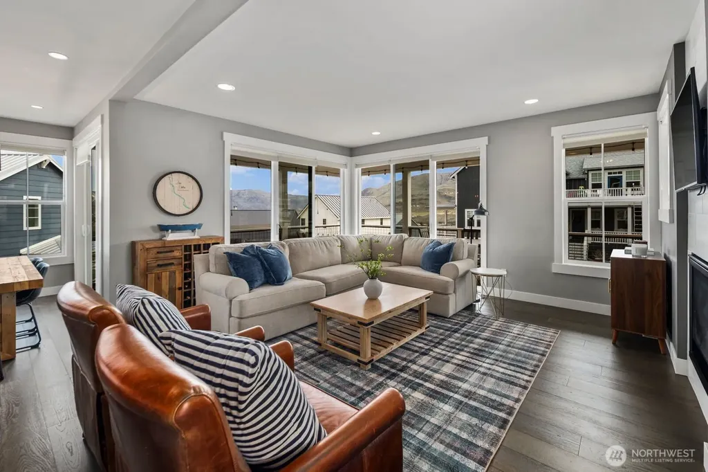 298 Bobcat Lane Chelan WA 98816
