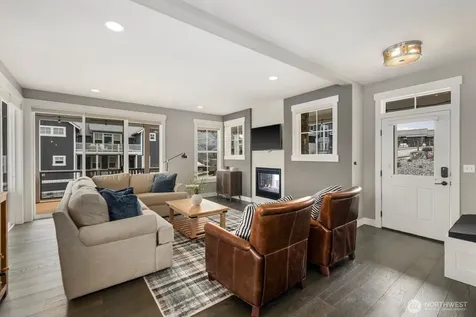 298 Bobcat Lane Chelan WA 98816