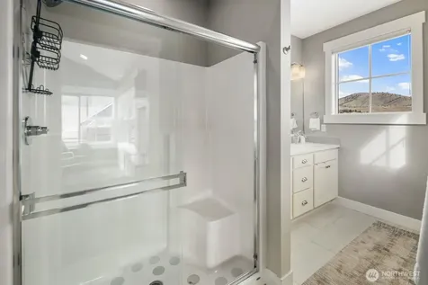 298 Bobcat Lane Chelan WA 98816