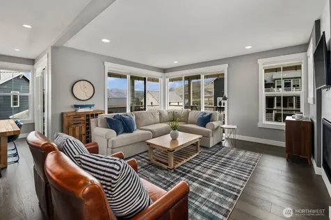 298 Bobcat Lane Chelan WA 98816
