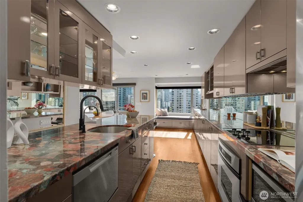 2821 2nd Avenue Seattle WA 98121